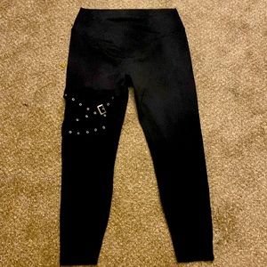 NWT punk grunge black XTRA LARGE Halara leggings